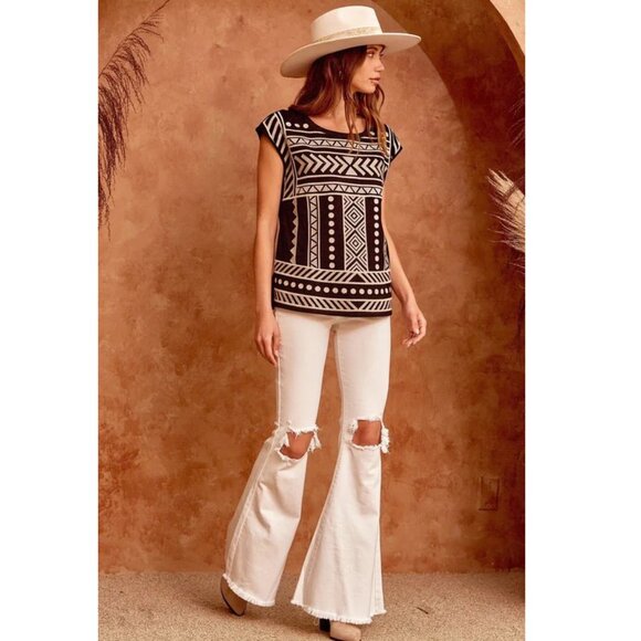 SAVANNA JANE Tops - Savanna Jane Embroidered Aztec Top Black Blouse Boho Chic Medium